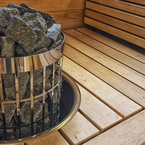 Integroitu kiuas isolla alalauteella