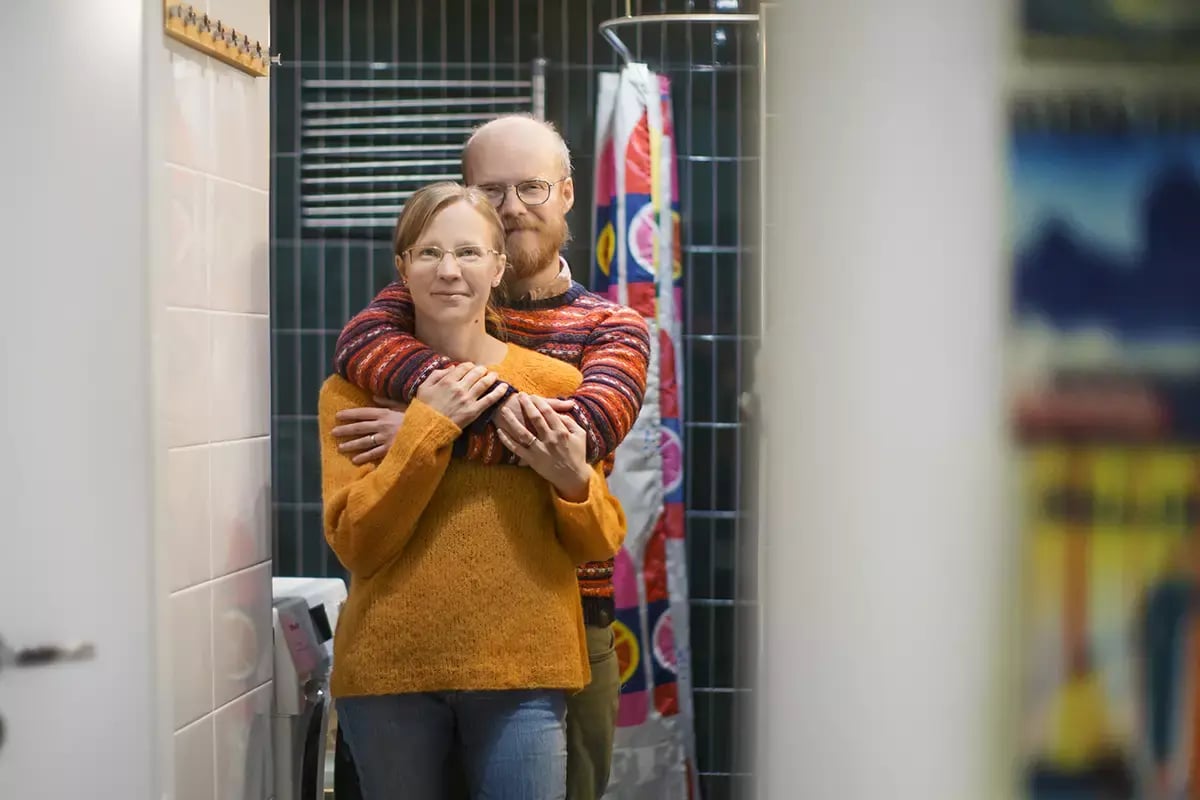 Tyytyväiset asiakkaat kylpyhuoneessa